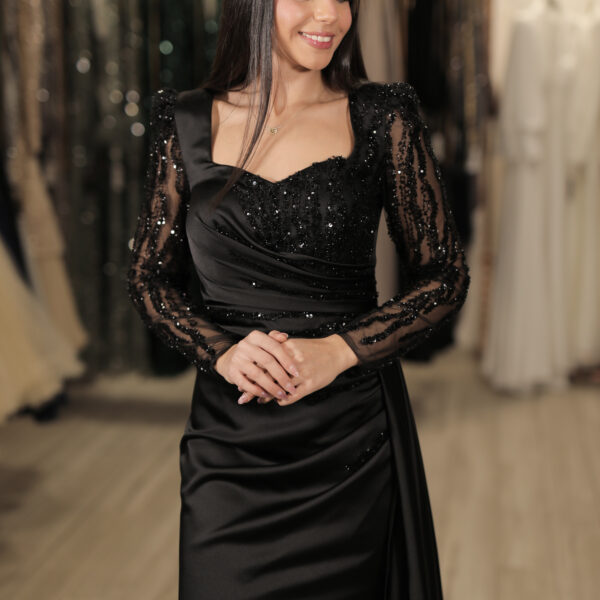 Nova Dress Schwarz, Schwarze Abendkleider online kaufen, Elegante schwarze Kleider Damen, Damenmode festliche Kleider Schwarz Nova Dress Schwarz, Schwarze Abendkleider online kaufen, Elegante schwarze Kleider Damen, Damenmode festliche Kleider Schwarz