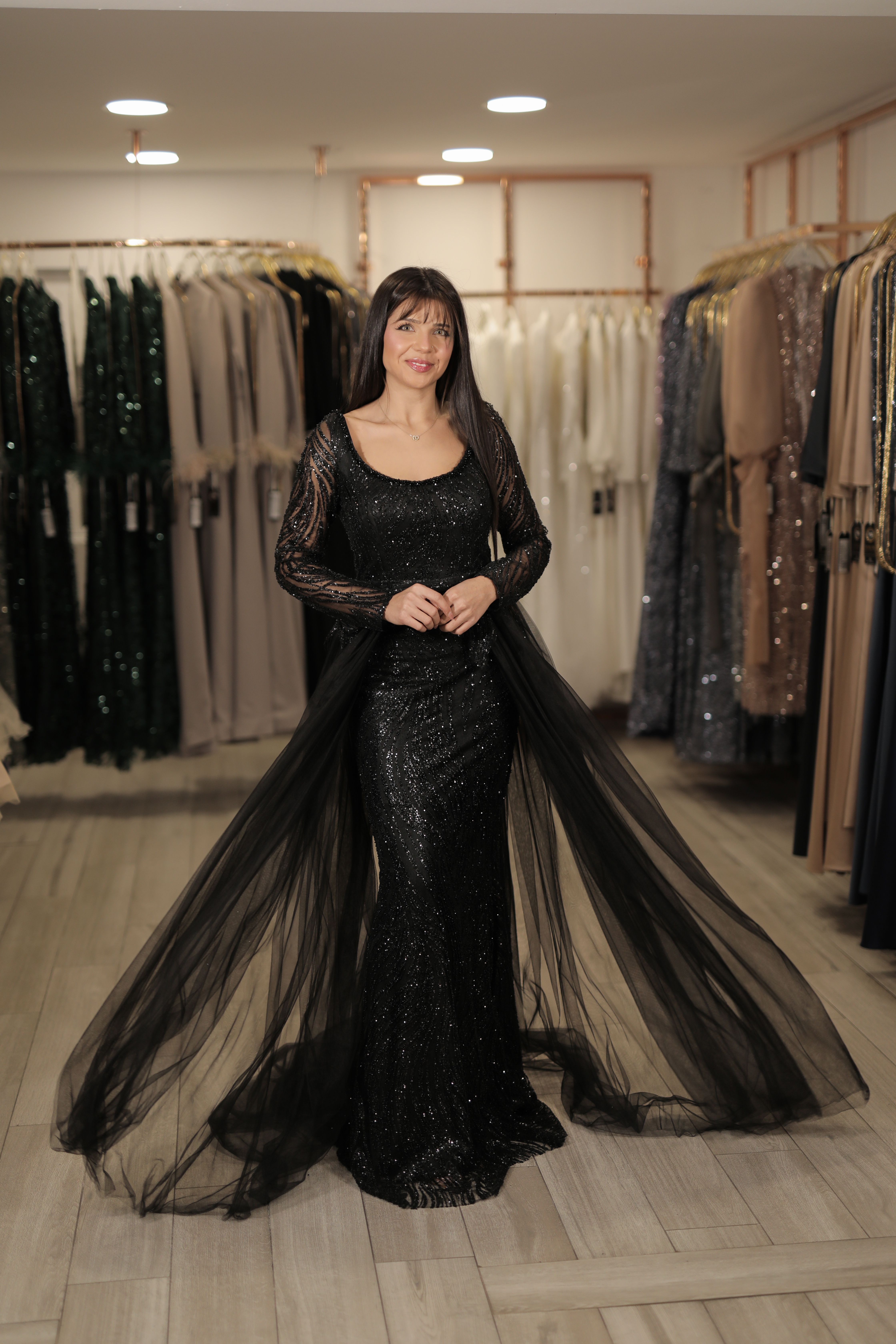 Stella Dress Schwarz, Schwarze Abendkleider online kaufen, Elegante schwarze Kleider Damen, Damenmode festliche Kleider Schwarz Stella Dress Schwarz, Schwarze Abendkleider online kaufen, Elegante schwarze Kleider Damen, Damenmode festliche Kleider Schwarz