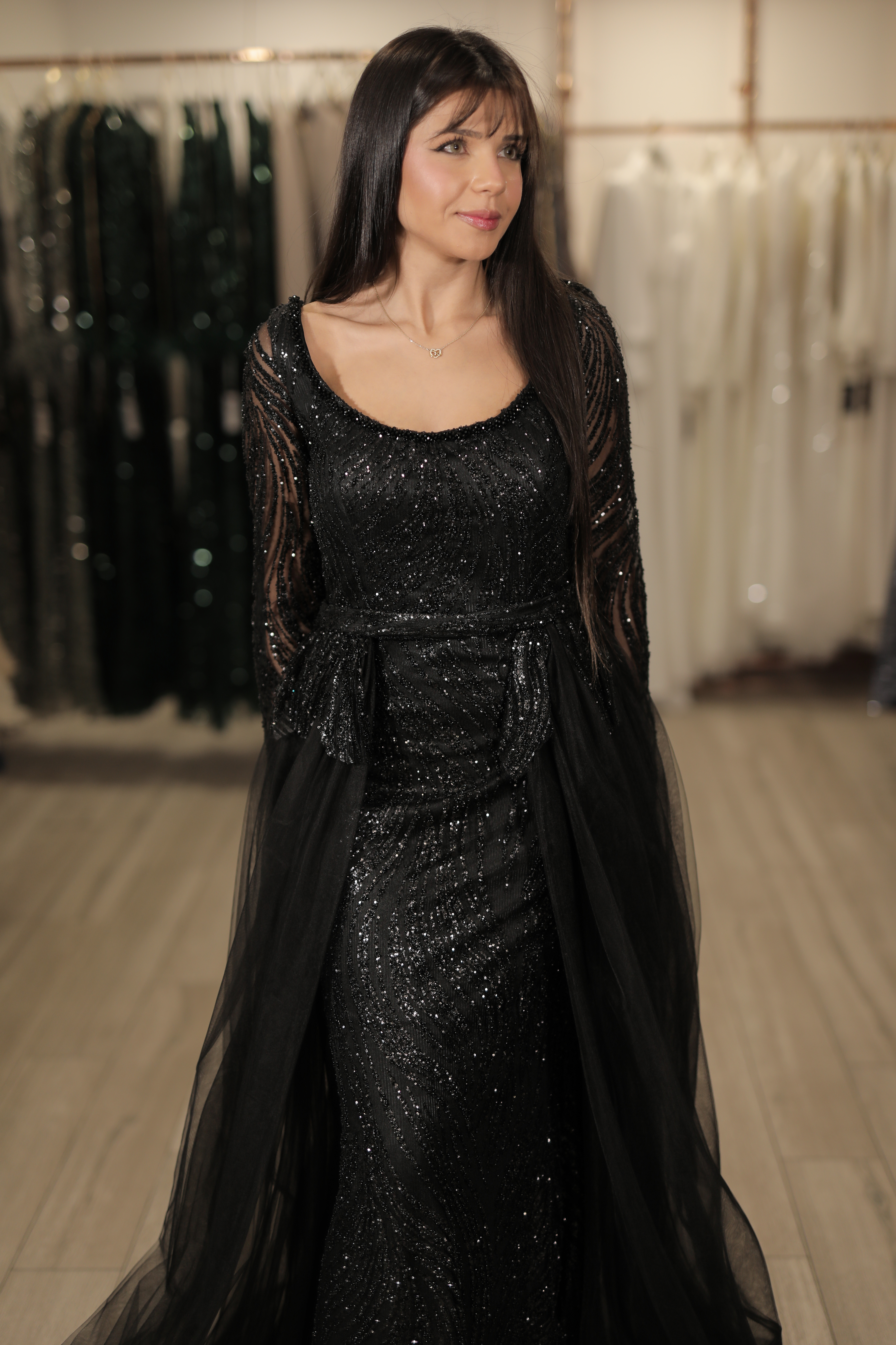 Stella Dress Schwarz, Schwarze Abendkleider online kaufen, Elegante schwarze Kleider Damen, Damenmode festliche Kleider Schwarz Stella Dress Schwarz, Schwarze Abendkleider online kaufen, Elegante schwarze Kleider Damen, Damenmode festliche Kleider Schwarz